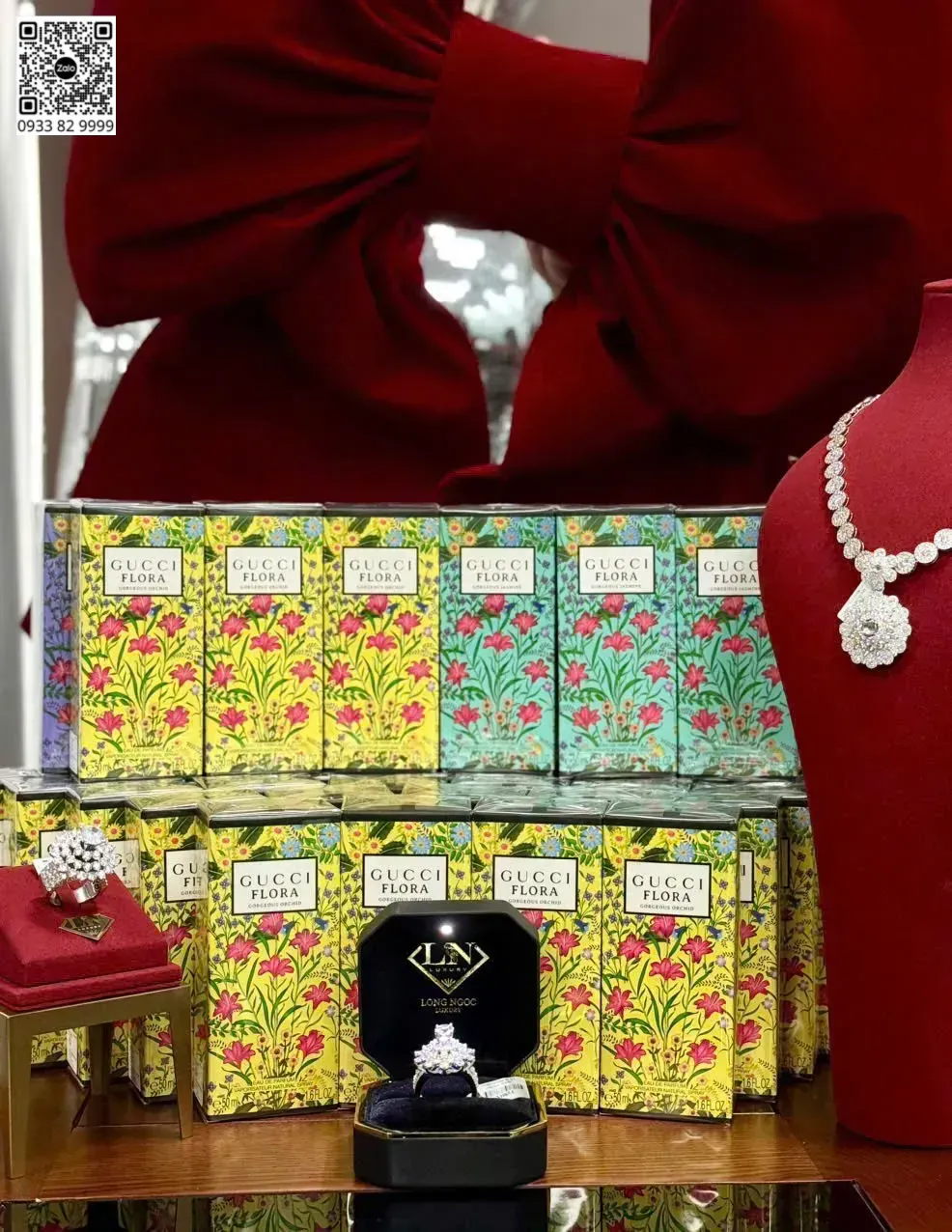 Roja Elysium và Gucci Flora – quà tặng Noel đẳng cấp tại Long Ngọc Luxury