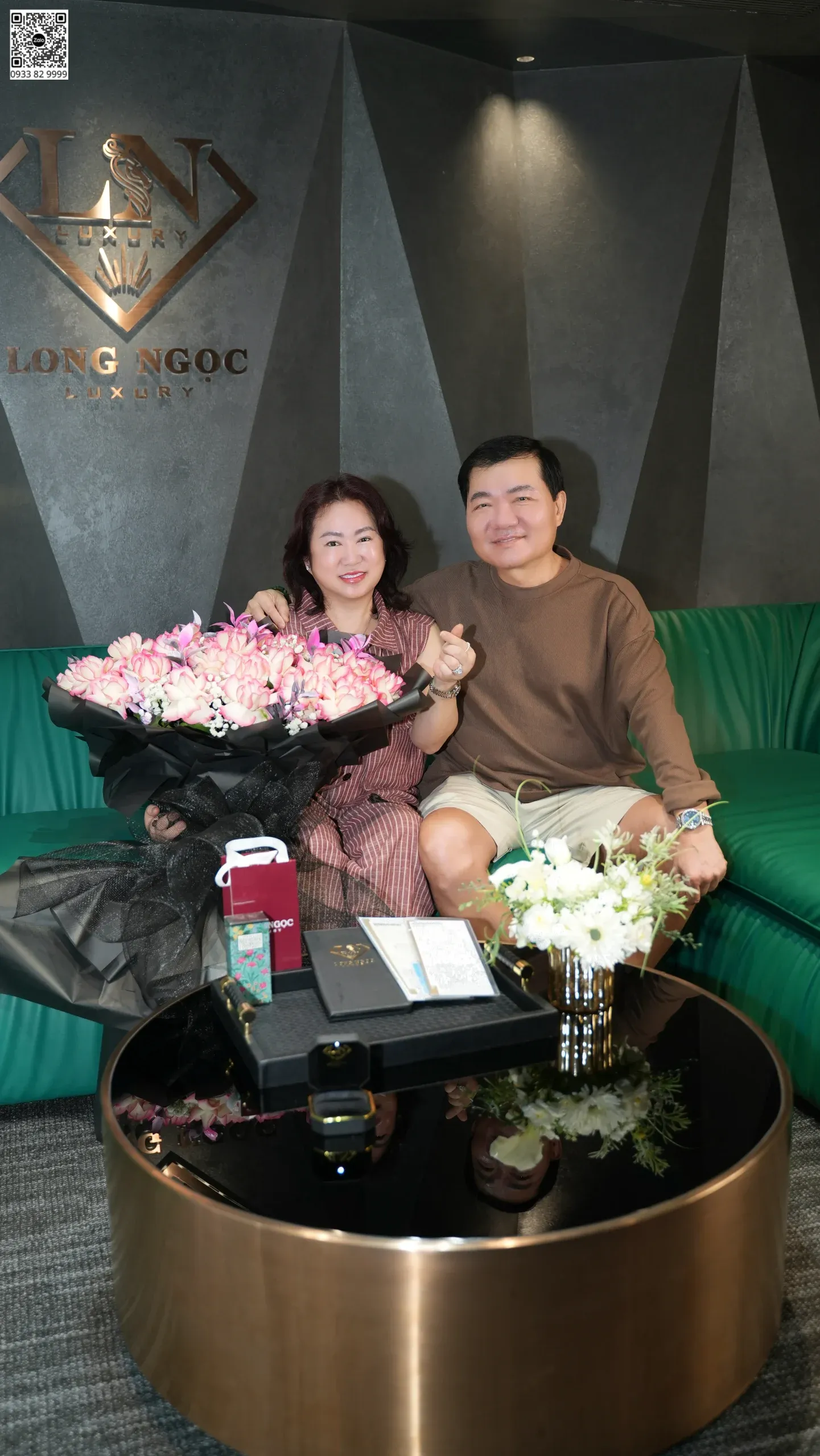 Khách hàng thân thiết Long Ngọc Luxury
